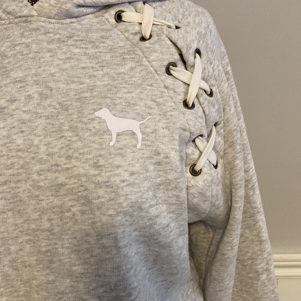 PINK - (Victoria’s Secret) - sweatshirt hoodie - light grey with lace up detail - Picture 4 of 10